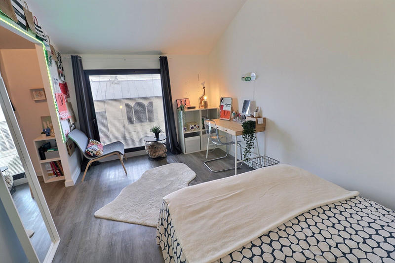 Maison - 185 m² - 6 pièces