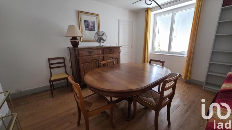 Maison - 225 m² - 7 pièces