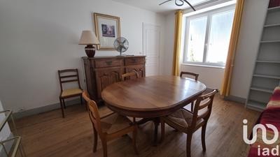 Maison - 225 m² - 7 pièces