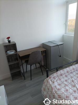Chambre - 68 m² - 1 pièce