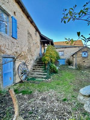 Maison ancienne - 430 m² - 19 pièces