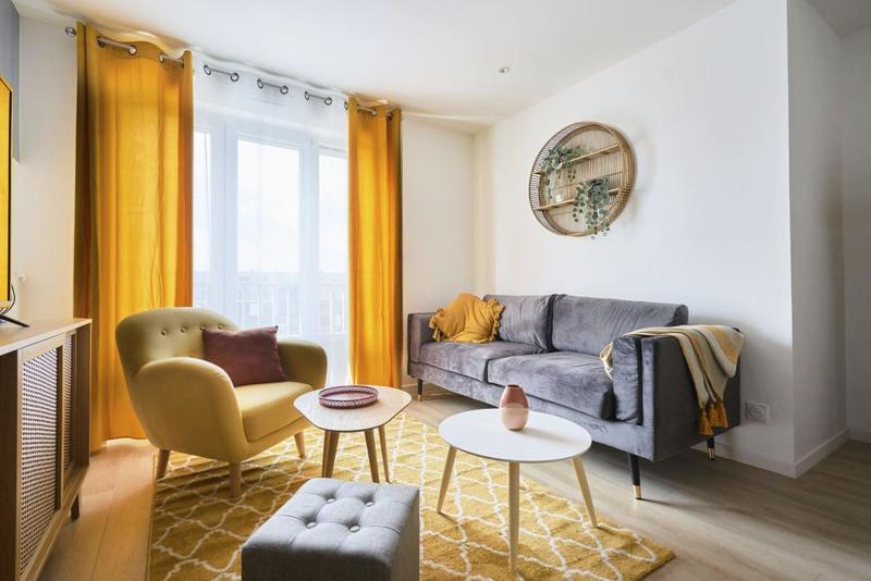 Appartement - 99 m² - 7 pièces