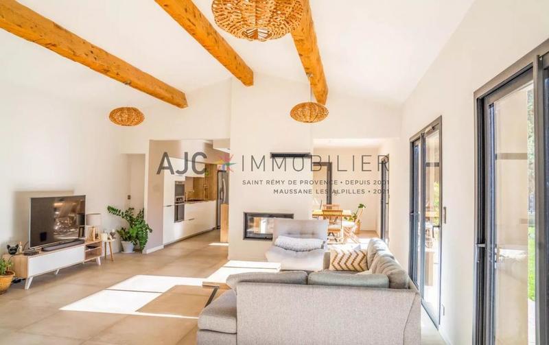 Maison - 190 m² - 4 pièces