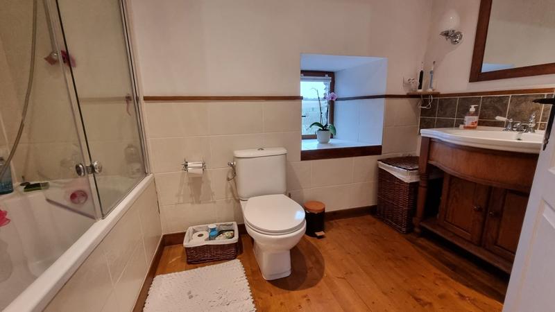 Maison - 187 m² - 11 pièces