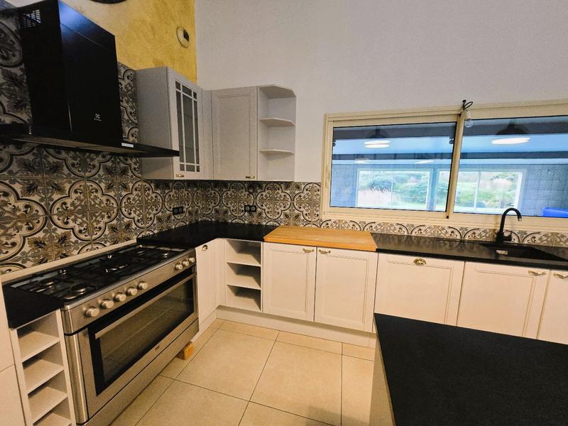 Maison - 206 m² - 7 pièces