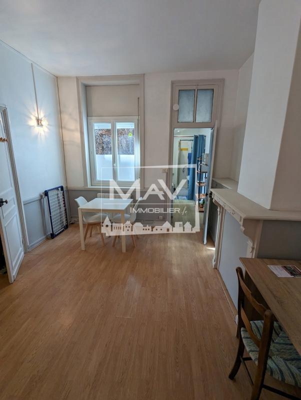 Immeuble - 95 m² - 3 pièces