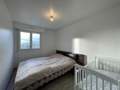 Appartement - 77 m² - 4 pièces