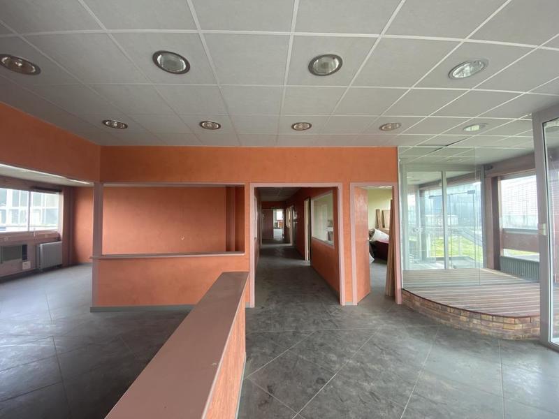 Entrepôt - 10 000 m²