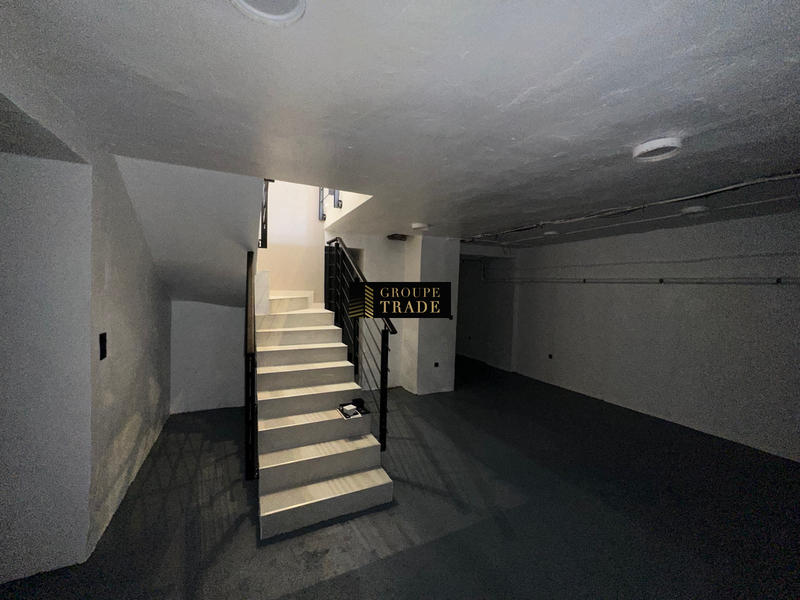 Local commercial - 140 m²