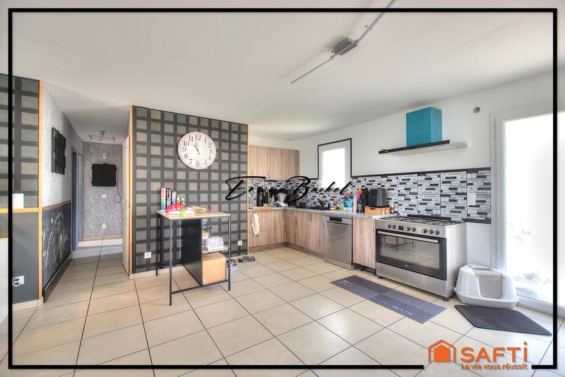 Maison - 111 m² - 5 pièces