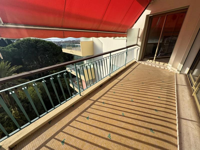 Appartement - 93 m² - 4 pièces