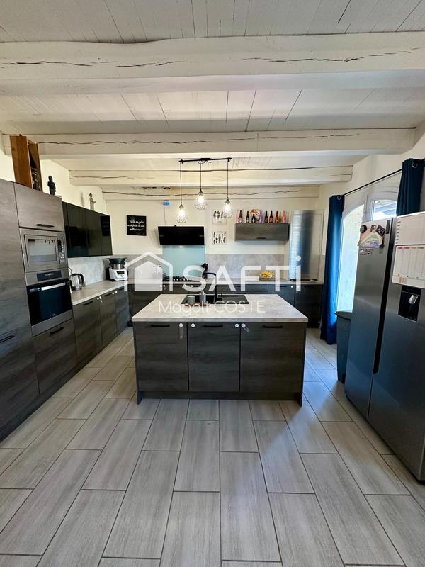 Maison - 165 m² - 6 pièces