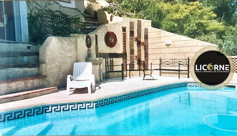 Maison - 180 m² - 8 pièces