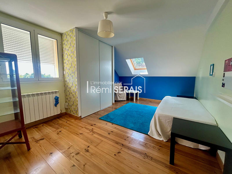 Maison - 186 m² - 6 pièces