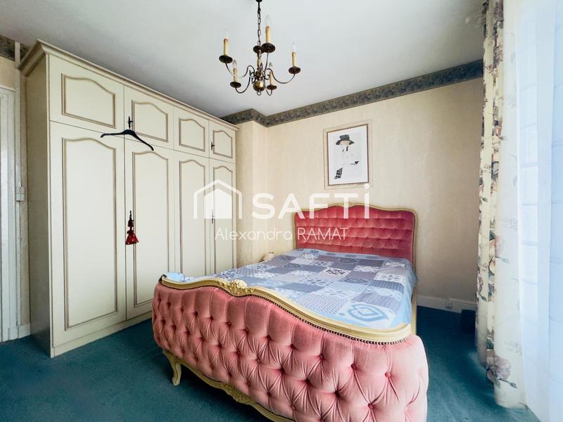 Maison - 90 m² - 5 pièces