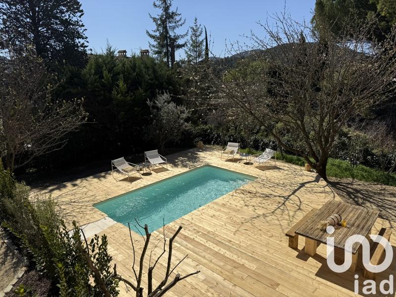 Maison - 151 m² - 6 pièces