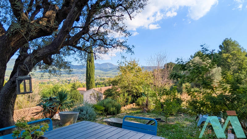 Maison - 102 m² - 4 pièces