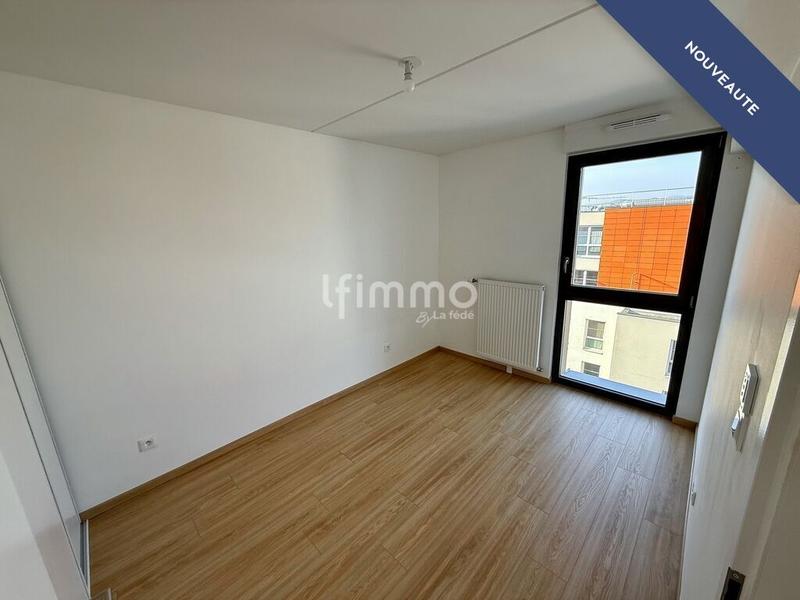 Loft - 121 m² - 5 pièces