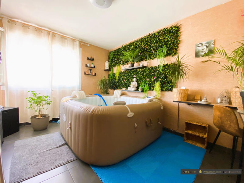 Maison - 108 m² - 4 pièces