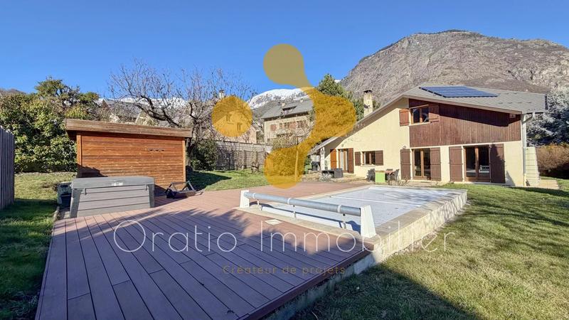 Maison - 191 m² - 8 pièces