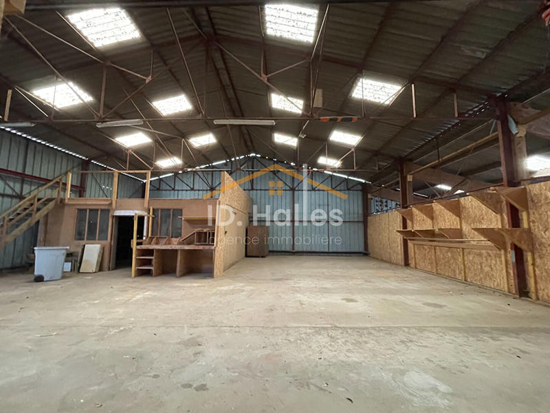 Local d'activité / Entrepôt - 530 m²