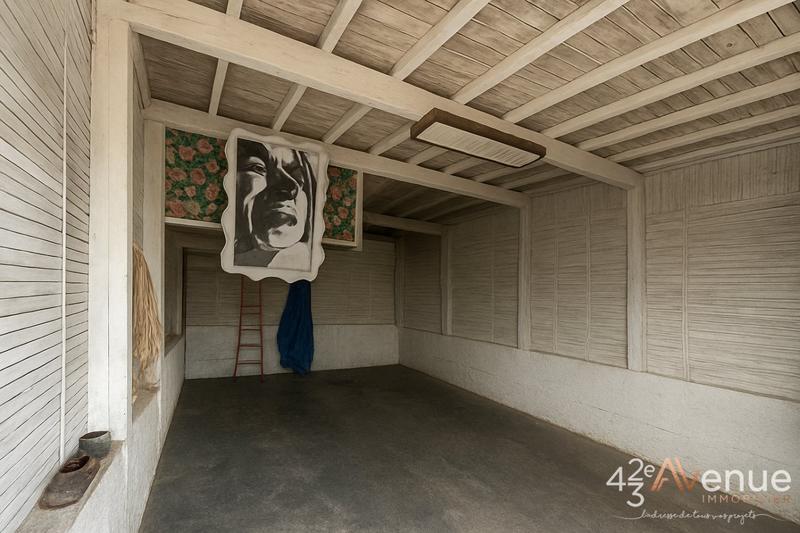 Maison - 201 m² - 5 pièces