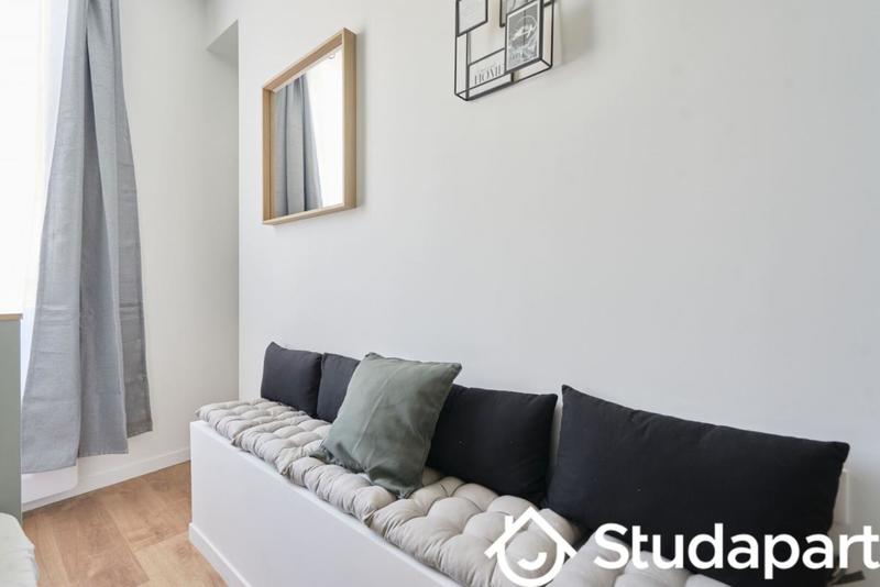 Chambre - 11 m² - 1 pièce