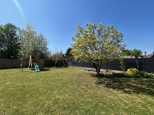 Maison - 198 m² - 7 pièces