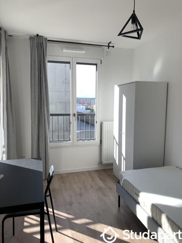 Chambre - 17 m² - 1 pièce