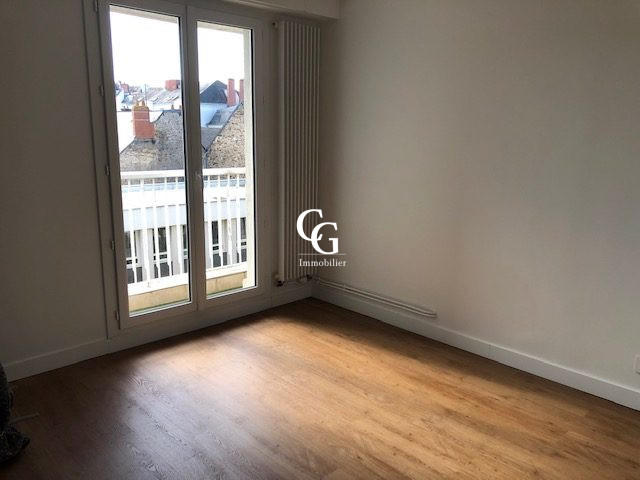 Appartement - 105 m² - 4 pièces