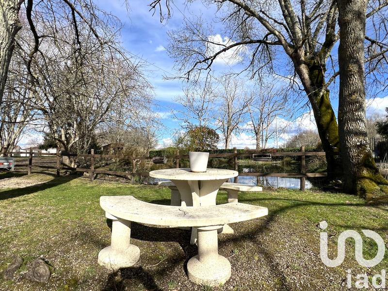 Maison - 257 m² - 8 pièces