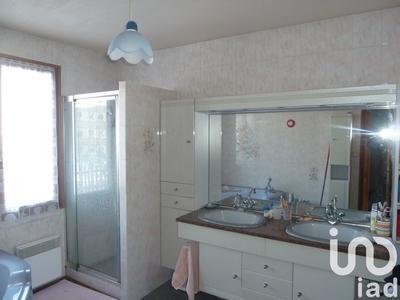 Maison - 127 m² - 7 pièces