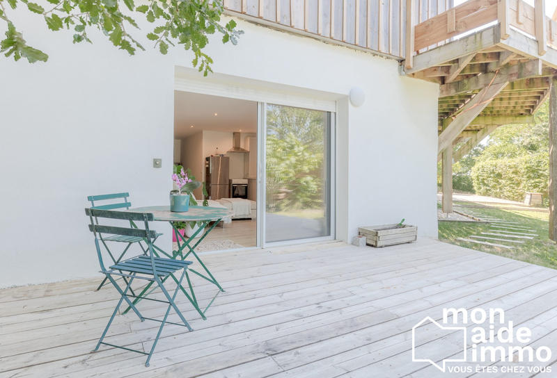 Maison contemporaine - 227 m² - 7 pièces
