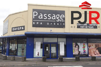 Local commercial - 306 m²