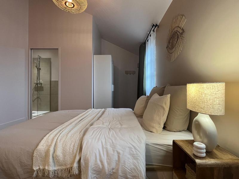 Maison - 258 m² - 14 pièces