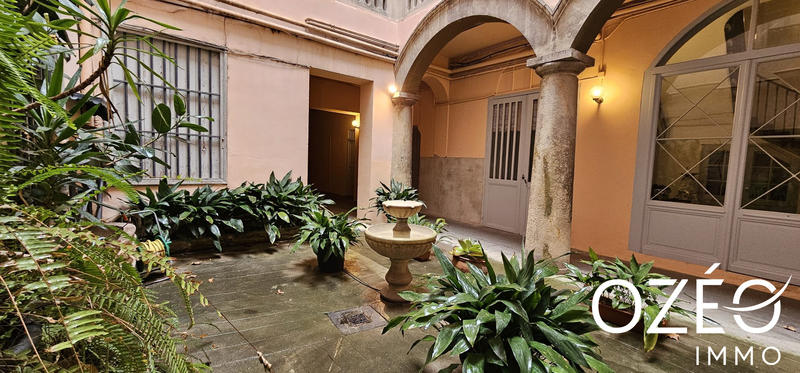 Appartement - 160 m² - 4 pièces