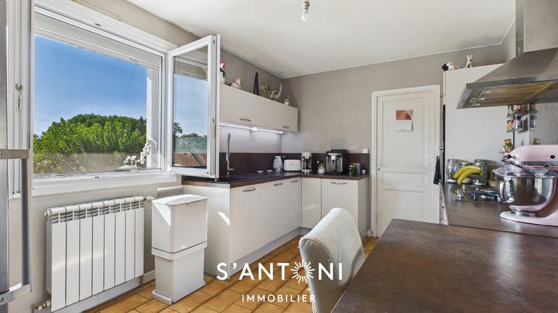 Appartement - 108 m² - 4 pièces