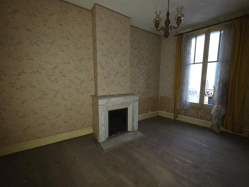 Maison - 248 m² - 10 pièces