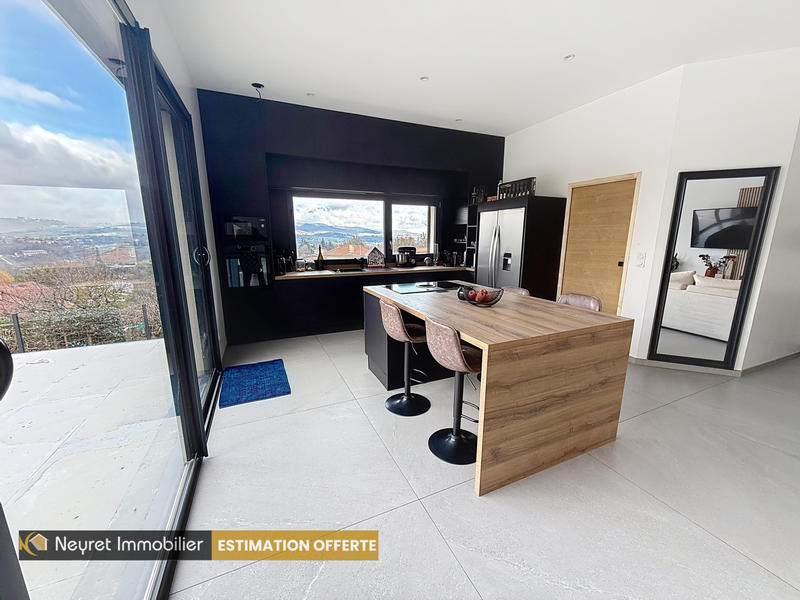 Villa - 146 m² - 6 pièces