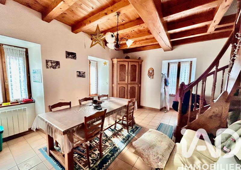 Maison de village - 88 m² - 7 pièces