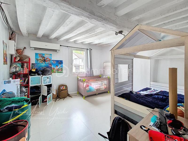 Maison traditionnelle - 100 m² - 4 pièces