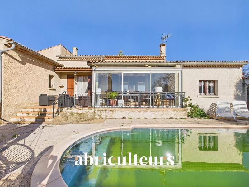 Maison - 130 m² - 5 pièces