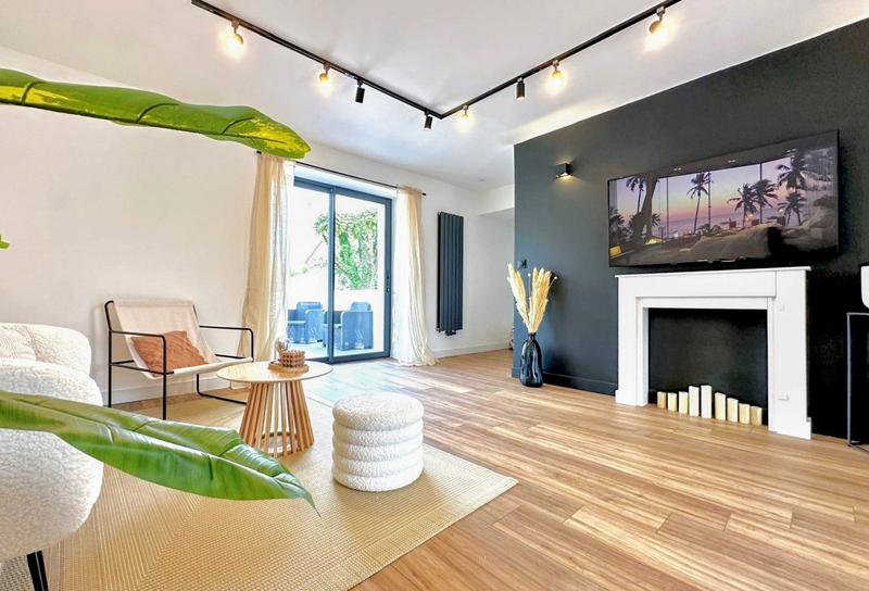 Maison - 95 m² - 5 pièces