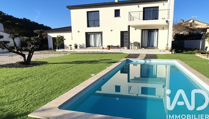 Maison - 188 m² - 5 pièces