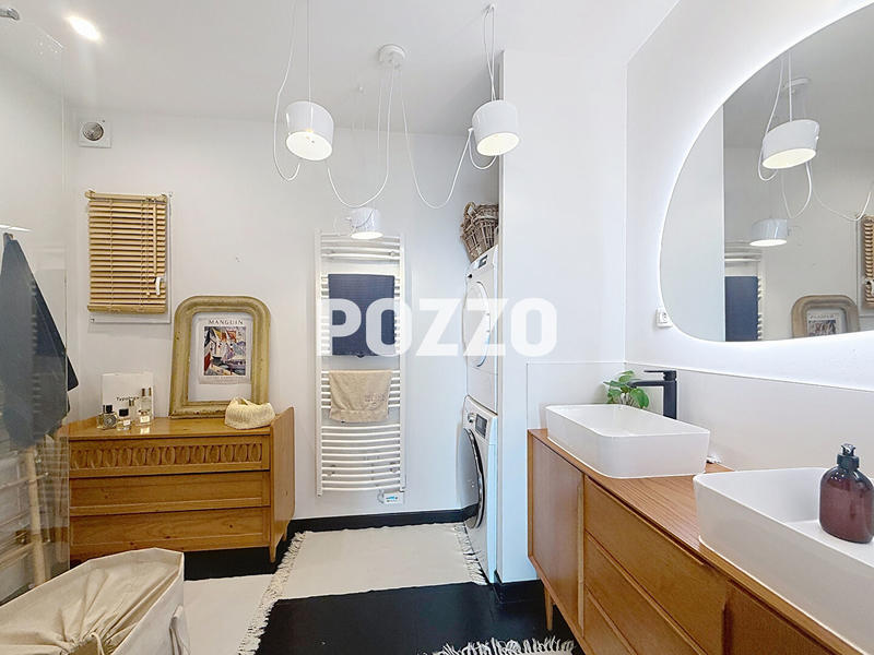 Appartement - 95 m² - 4 pièces