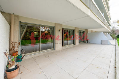 Appartement - 99 m² - 4 pièces