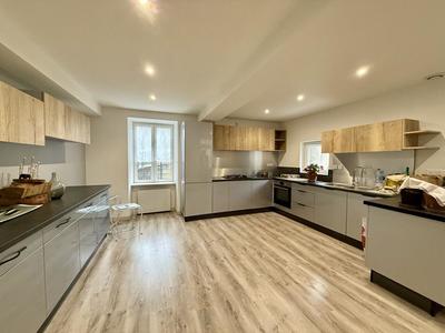 Maison - 94 m² - 4 pièces