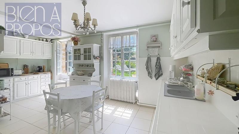 Maison ancienne - 340 m² - 10 pièces