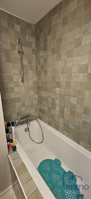 Appartement - 93 m² - 4 pièces