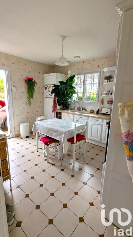 Maison - 98 m² - 4 pièces